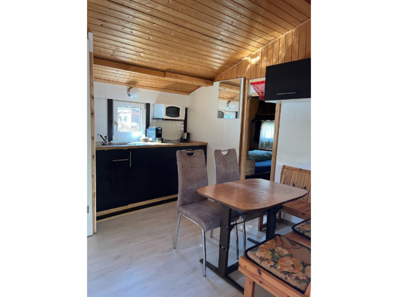 Camping Le Chandelier Chalets & Wohnmobile Küche