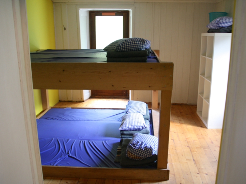 Maison de groupes Colonie la Chotte Chambre