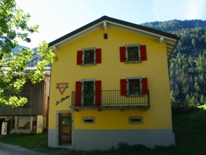 Gruppenhaus Colonie la Chotte Hausansicht