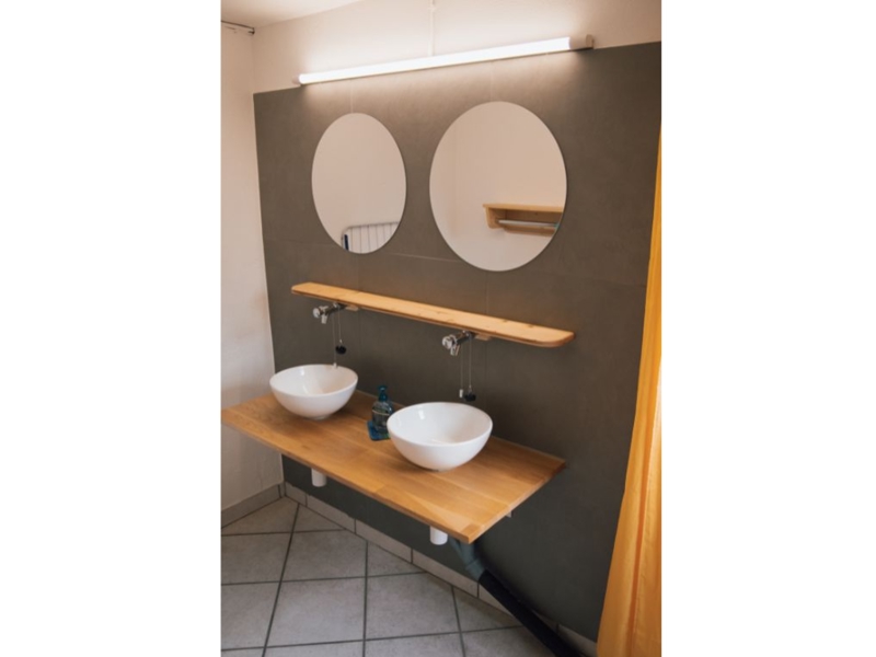 Berghaus Bözingen Sanitäre Anlagen