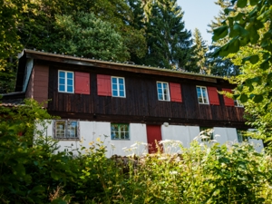 Berghaus Bözingen Hausansicht