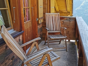 Mountain hostel Tschingelhorn Balcony