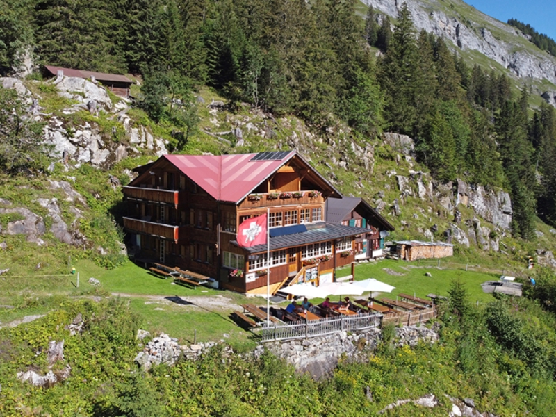 Berggasthaus Tschingelhorn Hausansicht