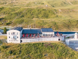 Berghaus Tignousa Hausansicht Sommer