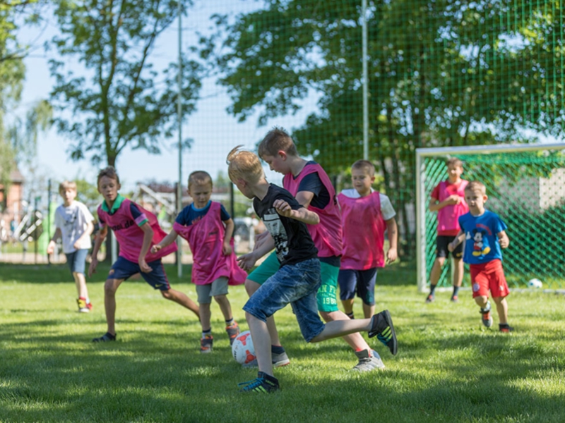 Ferienheim Schloss Leizen Fussballplatz