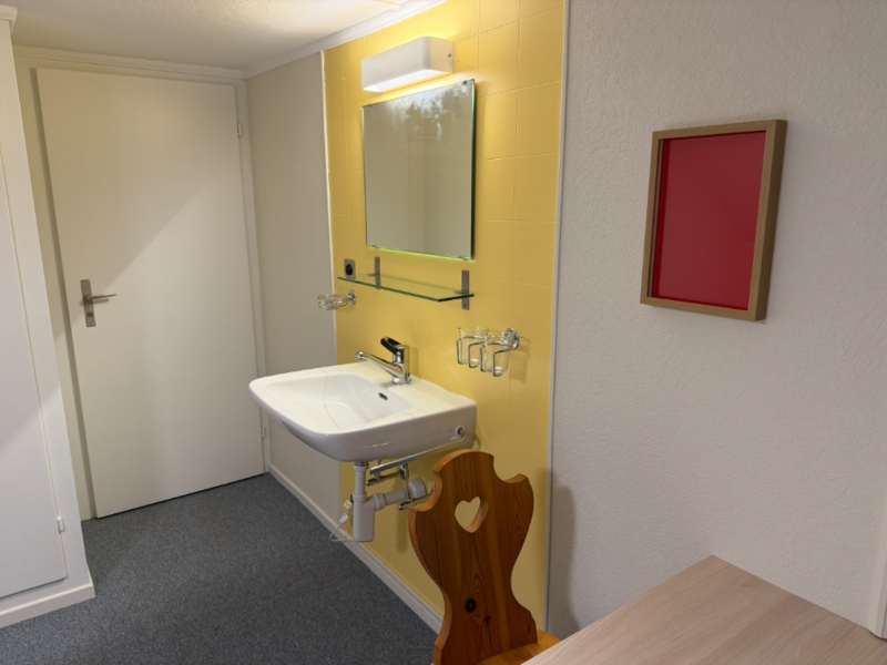 Seminar- und Gästehaus DASCO-Isenthal Schlafzimmer
