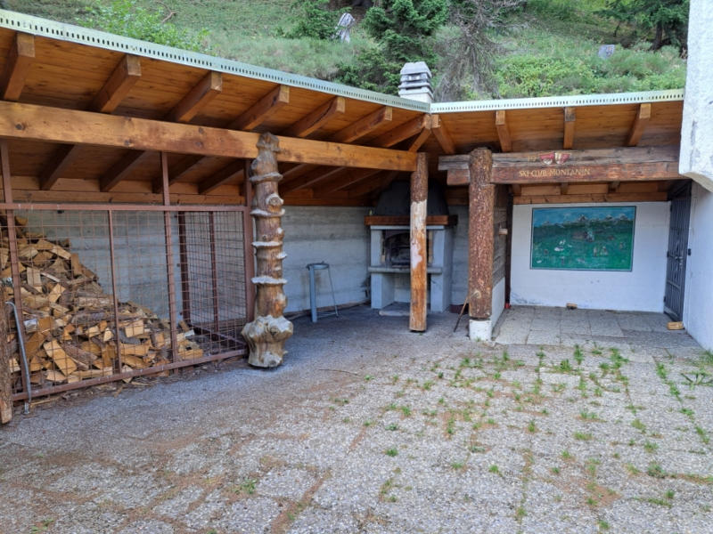 Cabane Montanin Grillstelle