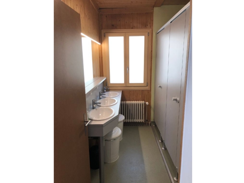 Cabane Montanin Sanitäre Anlagen