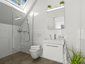 Badezimmer in der Dachgeschosswohnung.