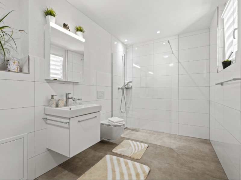 Badezimmer in der Erdgeschoßwohnung.