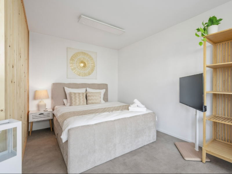 Schlafzimmer im Gartenapartment.