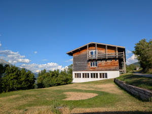 Group accommodation Bärghüs Metjen House view summer