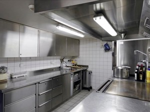 Group accommodation Aarbergerhus Kitchen