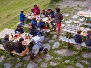 Hôtel Chesa Spuondas L'espace autour de la maison