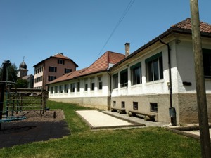 Gruppenhaus Chante-Joux Spielplatz