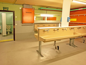 Gruppenhaus Center Fontauna Sanitäre Anlagen