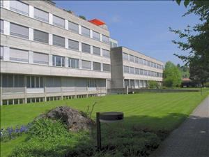 Lieu de séminaires Rekrutierungszentrum Vue de la maison printemps