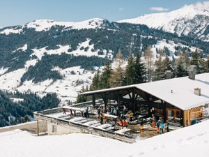 Mountain hut Metsch Location