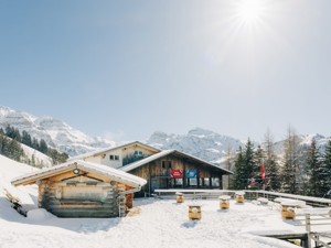 Berghütte Metsch Hausansicht Winter