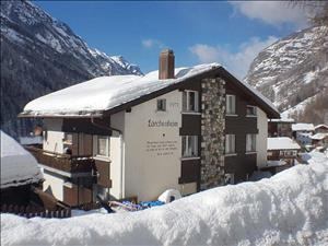 Gruppenhaus Lärchenheim Hausansicht Winter