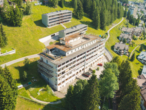 Jugendherberge Davos Youthpalace Hausansicht