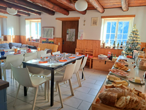 Gruppenhaus Landarenca Esszimmer