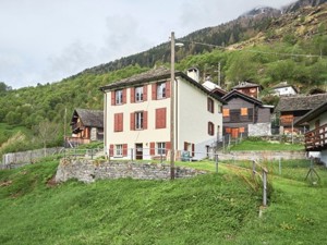 Gruppenhaus Landarenca Hausansicht Sommer