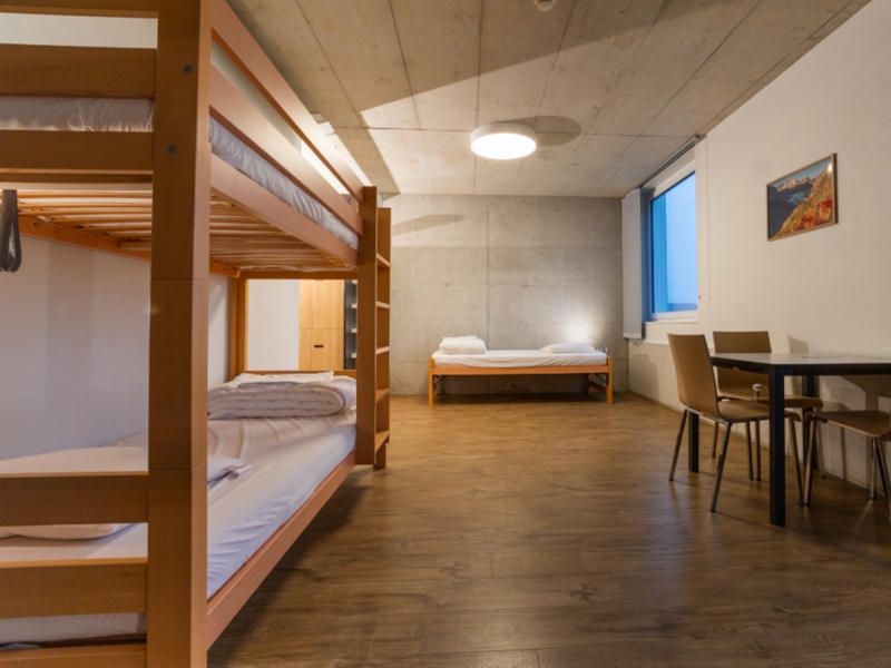 Sportzentrum Centre de Loisirs Mehrbettzimmer