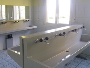 Group accommodation Kunsteisbahn Sanitary facilities