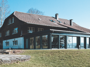 Gruppenhaus Alpenblick Hausansicht Sommer