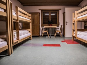 Gästehaus Casa Caltgera Mehrbettzimmer