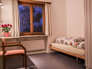 Gästehaus Casa Caltgera Schlafzimmer