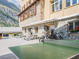 Youth Hostel Zermatt House view