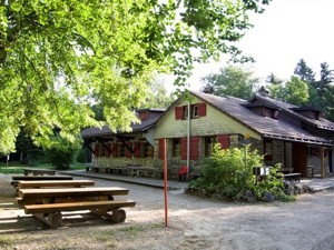 Gruppenhaus Magglingen Hausansicht Sommer