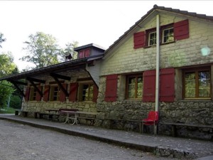 Gruppenhaus Magglingen Hausansicht Sommer
