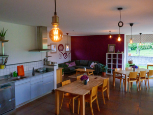 Ostello Cresciano Dining and lounge room
