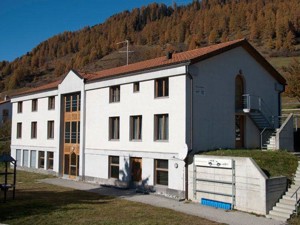 Group accommodation Chasa Alpina House view summer