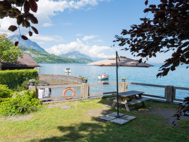 Youth Hostel Leissigen Garden