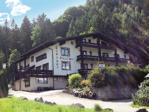 Gruppenhaus Klein Tirol Hausansicht