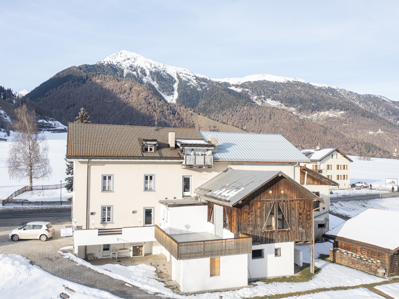 Maison de groupes Steinbock Vue de la maison hiver