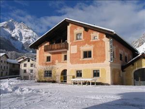 Holiday hostel Chà Prà Muglin House view winter