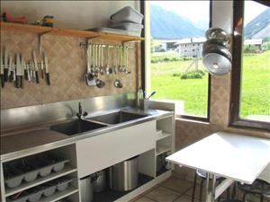 Holiday hostel Chasa d'Aint Kitchen