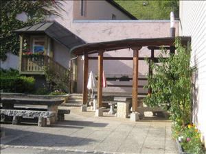 Gästehaus Auberge pour tous Terrasse