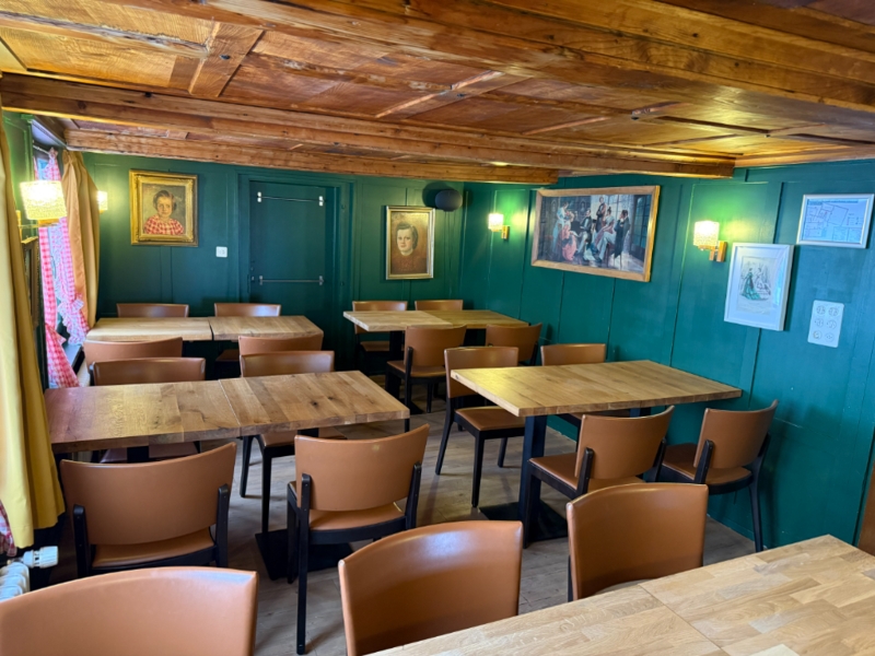 Group accommodation AmdenLodge Dining room