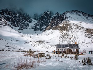 Berghäuser in den Alpen - gruppenhaus.ch